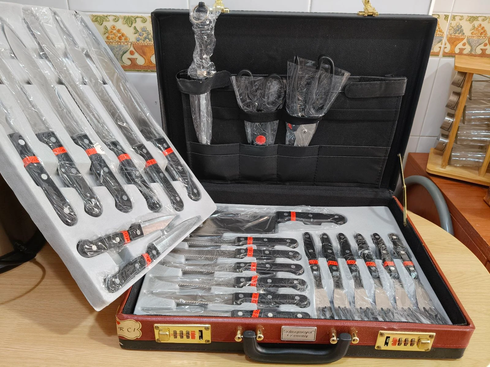 Set 24 piezas acero inox profesionales con maletín nuevo